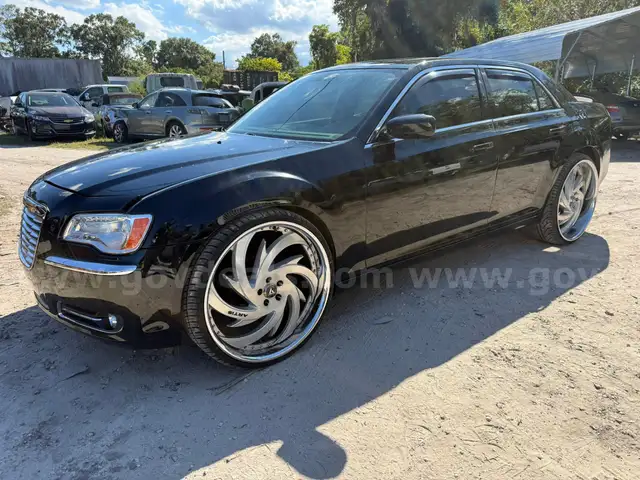 2013 Chrysler 300