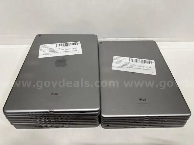 Lot of 17 iPad Air 2nd Gen 64GB Space Gray Wi-Fi