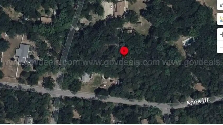 32 Woodside Drive, Block 309, Lot 17 Tabernacle, NJ 08088