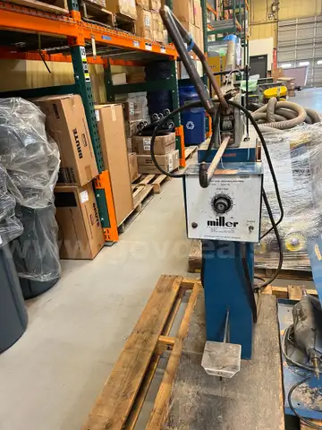 MILLER TACK WELDER