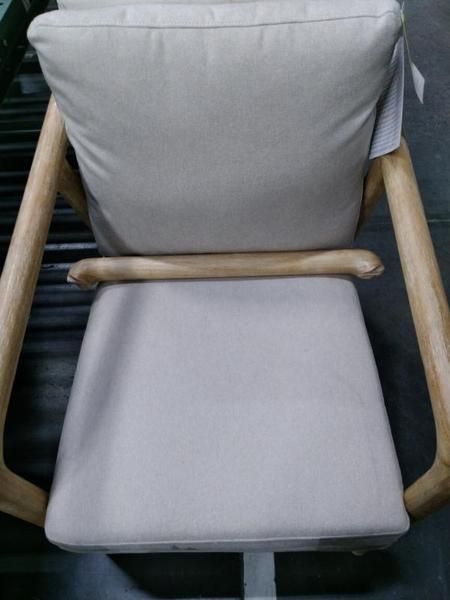 Tufeld wood arm online chair beige