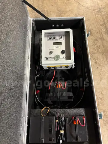 Smith-Root inc LR-20 Series Backpack Electrofisher with lead rechargeable batteries, rod and carrying case.