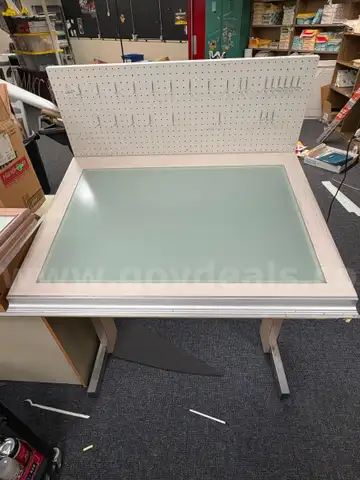 Unknown MFG & Model Lighted Drafting Table