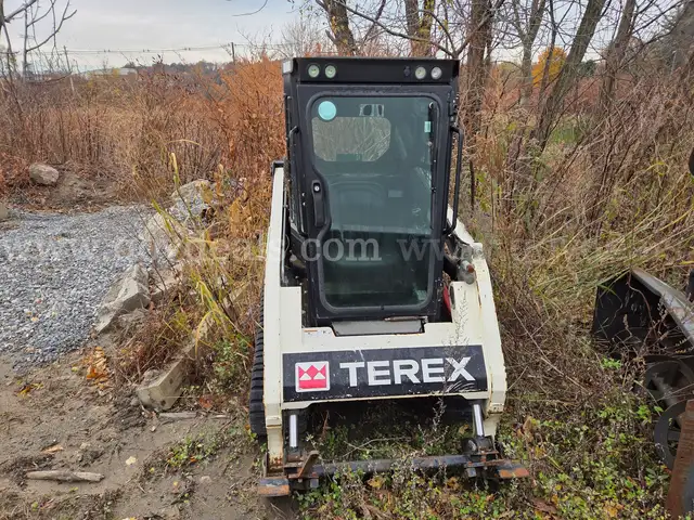 2012 Terex Tractor
