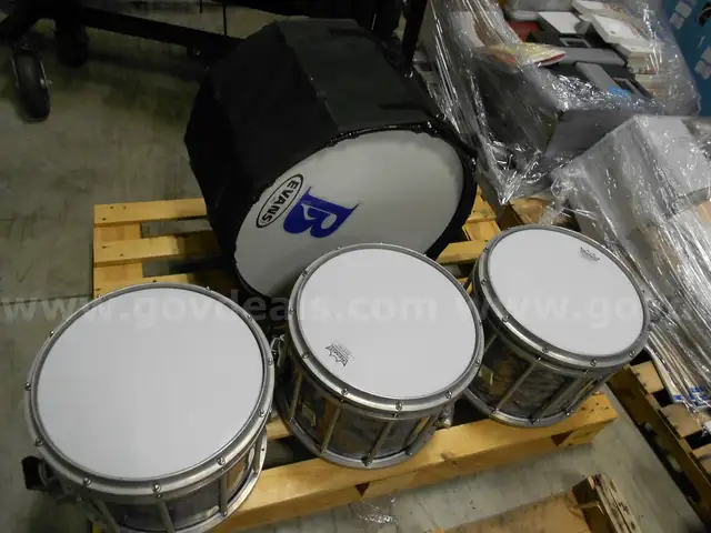 Pearl Marching Drums