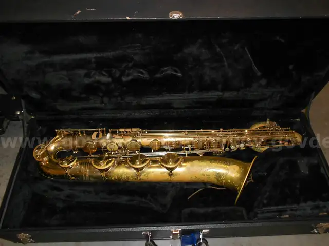 Bari Saxiphone