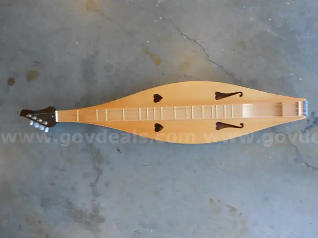 Strig Instrument