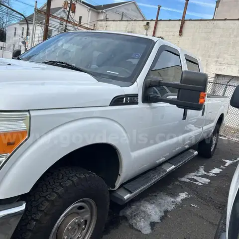 2016 Ford F-250 SD XL Crew Cab Long Bed 4WD