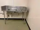 STAINLESS STEEL SINK