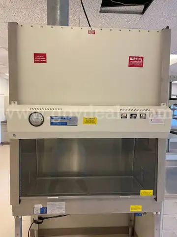 STERILGARD BIOLOGICAL SAFETY CABINET