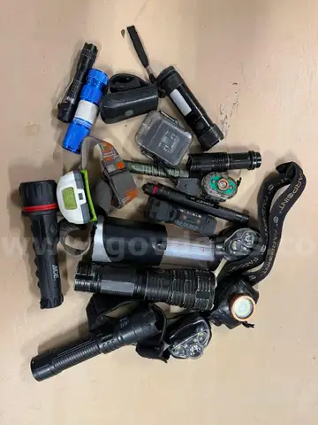 Flashlight lot