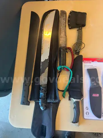 lot of large knives