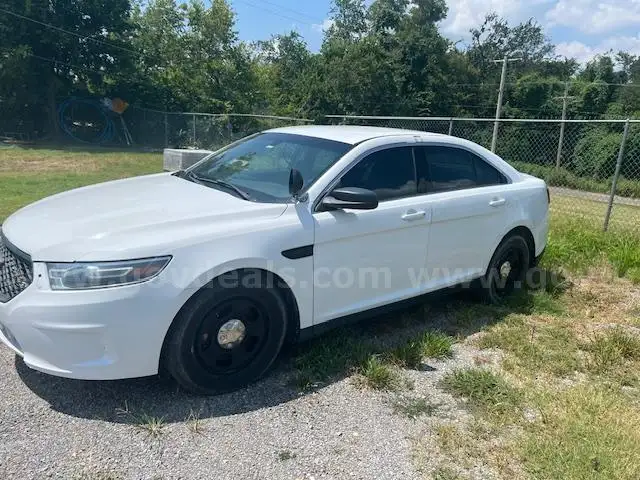2016 Ford Taurus