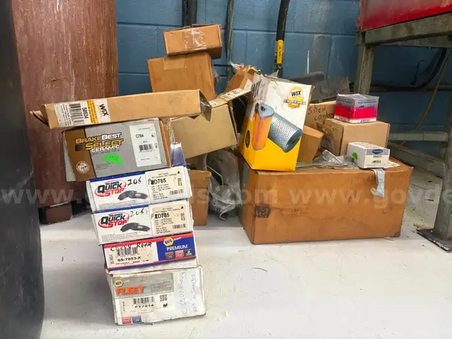 Lot of Misc Vehicle Parts