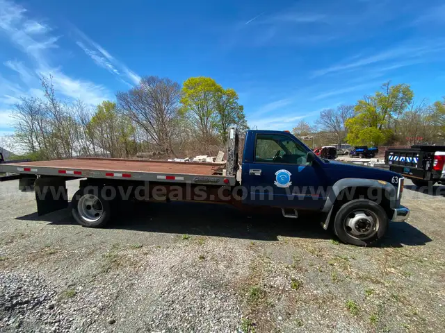 1998 GMC Sierra C/K 3500 Ramp Truck  LOW MILEAGE!!