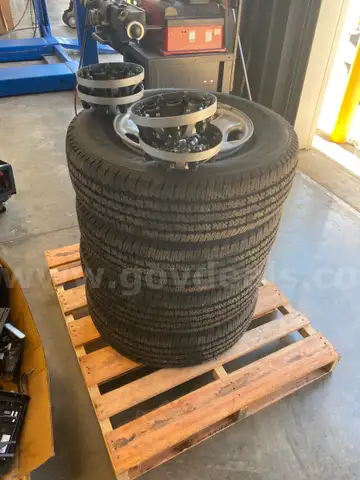 Lot of 4 Tires - New