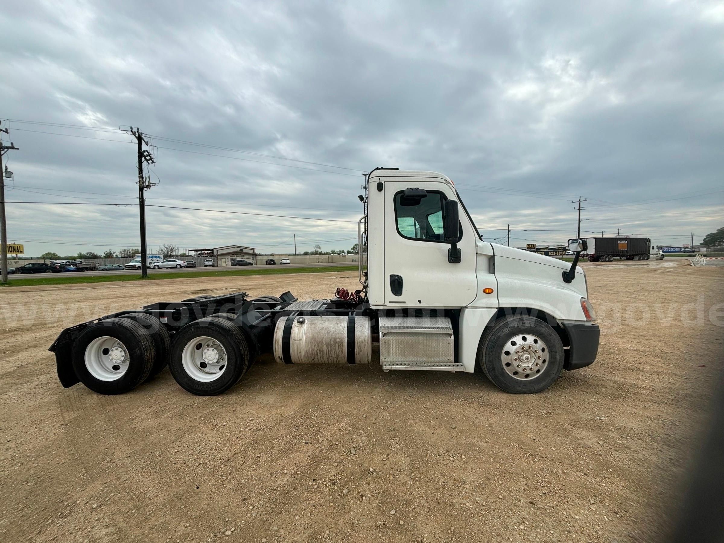 Photo of a 2012 Freightliner Cascadia 125