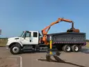 2007 International 7500 Peterson Grapple Clamp Truck