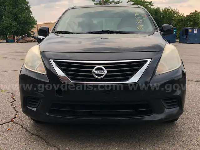 2014 Nissan Versa 1.6 SV Sedan