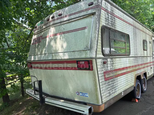 Monitor dual axel 25&#x27; Camper