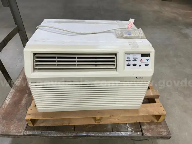 WINDOW AIR CONDITIONER - AMANA/GOODMAN PBC092E00BXAA