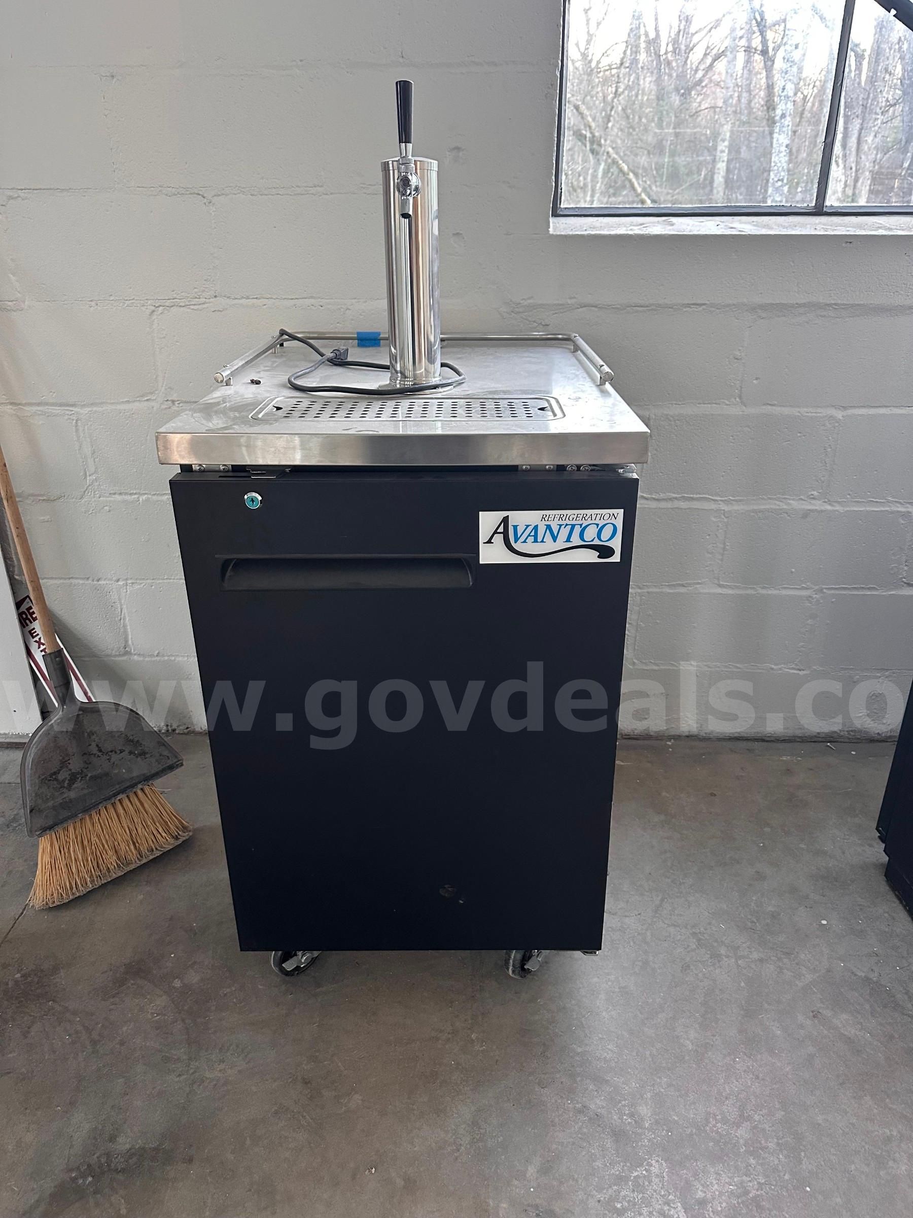 Avantco kegerator sales