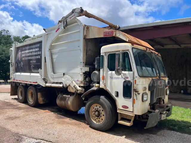 2019 Peterbilt 520