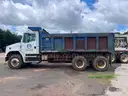 2001 Freightliner FL106