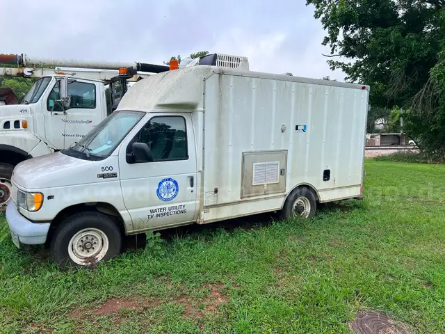 2002 Ford Econoline