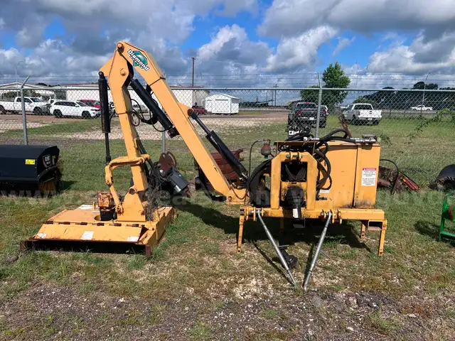 2016 DIAMOND 17&#x27; HD 3 PART BOOM MOWER