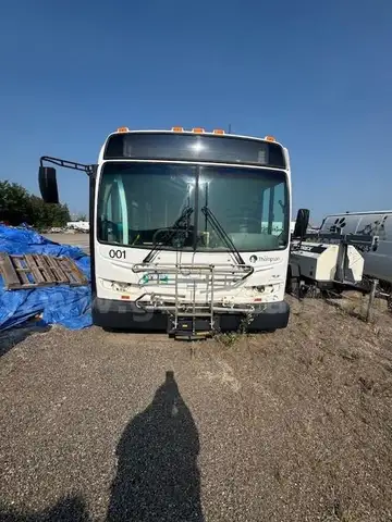 2010 New Flyer Bus - Cummins ISL L6, 8.8L Diesel Engine