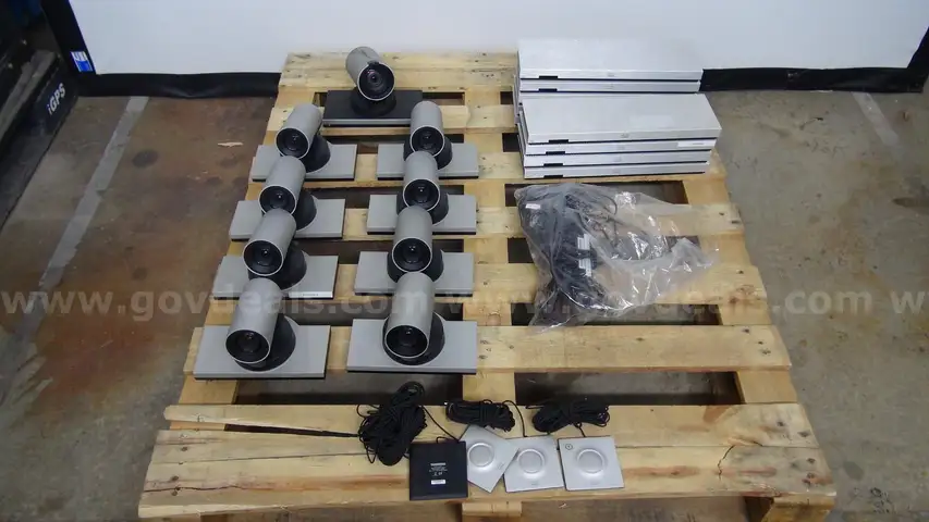 Lot of Cisco TandBerg Video Conference Equip. ID:4119