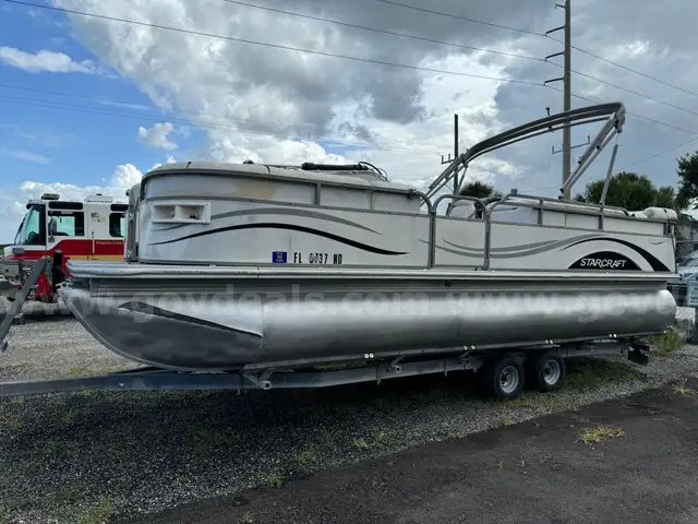 2006 STARCRAFT MARINE TRITOON