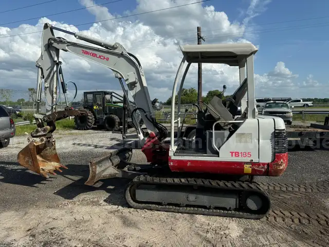 Takeuchi TB135 Excavator