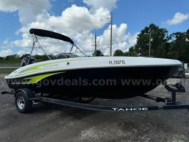 2023 Tahoe T18 Boat