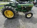 John Deere 830