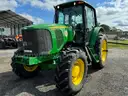 2012 John Deere 7230