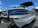 2017 SunTracker 22 XP3 Tritoon