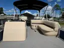 2017 SunTracker 22 XP3 Tritoon
