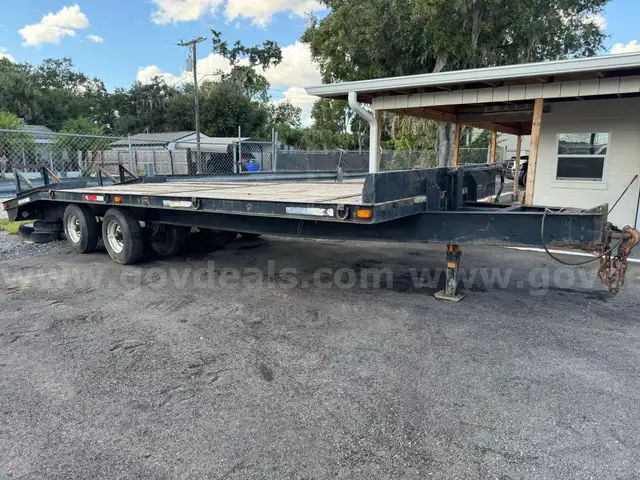 2000 Econoline Trailer Multi-Max Dovetail Back Hoe Pro