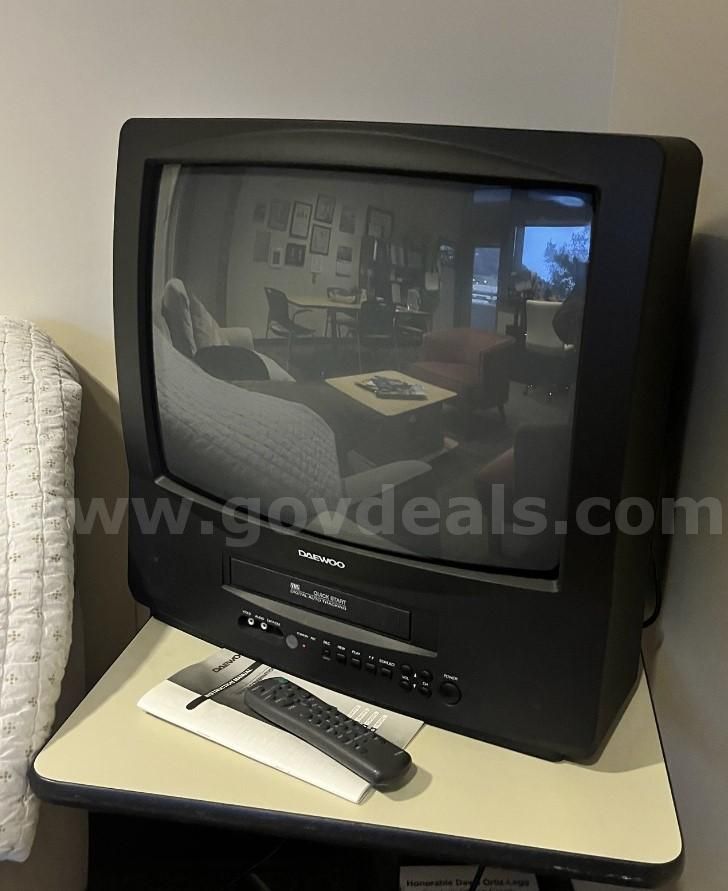 【美品】2006年購入  DAEWOO テレビデオ DTR-N14T1 DAEWOO TV-VHS Player | GovDeals