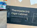 NEEDONE Thermoelectric Cigar Cabinet