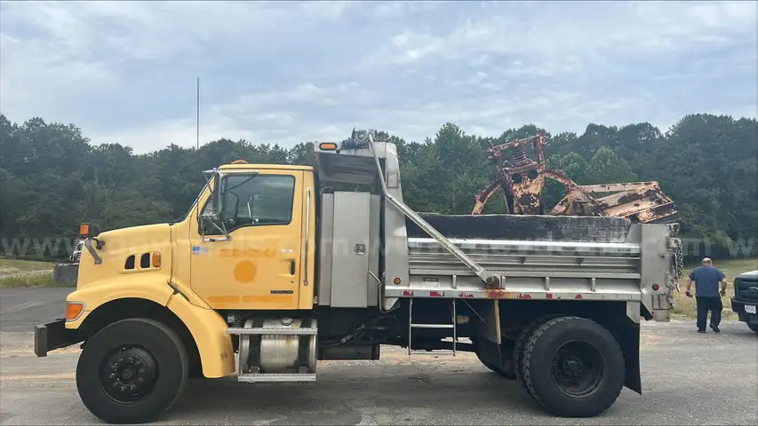 2006 Sterling L7500