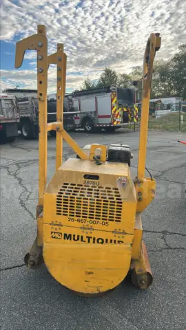 Asphalt-Tailgate Roller