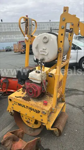 Asphalt-Tailgate Roller