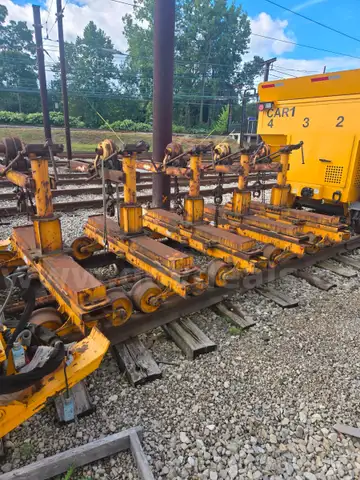 (5) Rail carts & (4) Tow Bars - No longer used very rusty