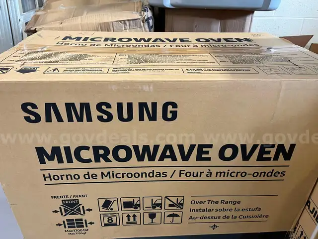 Samsung Over the Range Stainless Microwave Oven New in Box