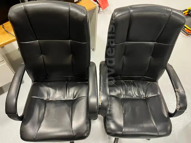 Lot of 4 Used Office Chairs