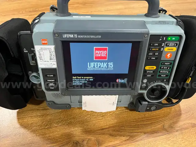 Lifepack 15 with 2 Batteries SPO2, ECG, Bluetooth