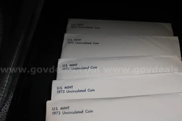 Lot of (5) US MINT SETS